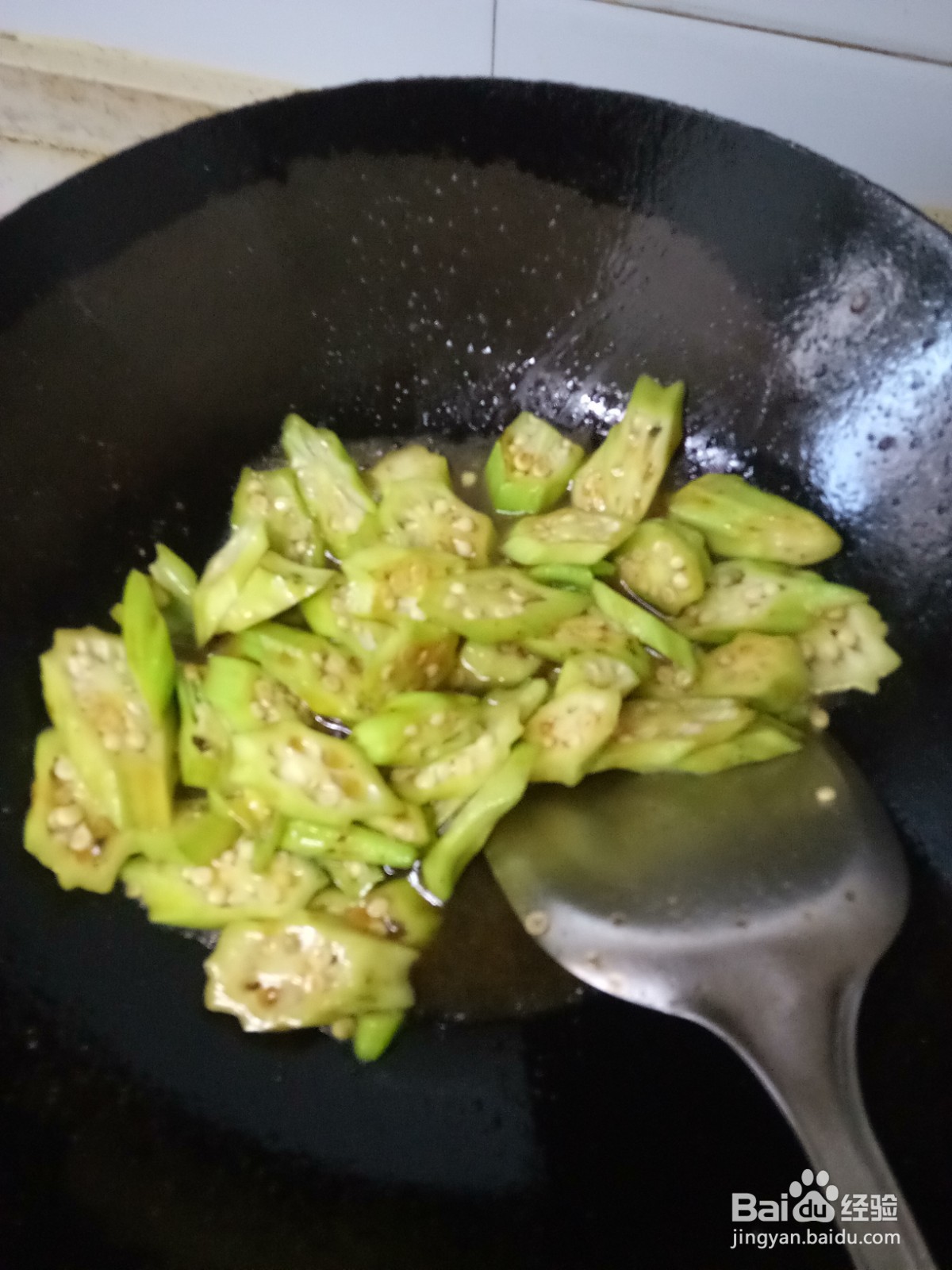秋葵炒鸡胸肉