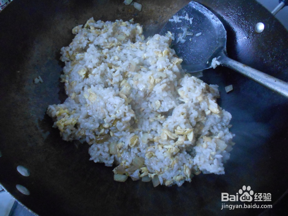 洋葱蛋炒饭的做法