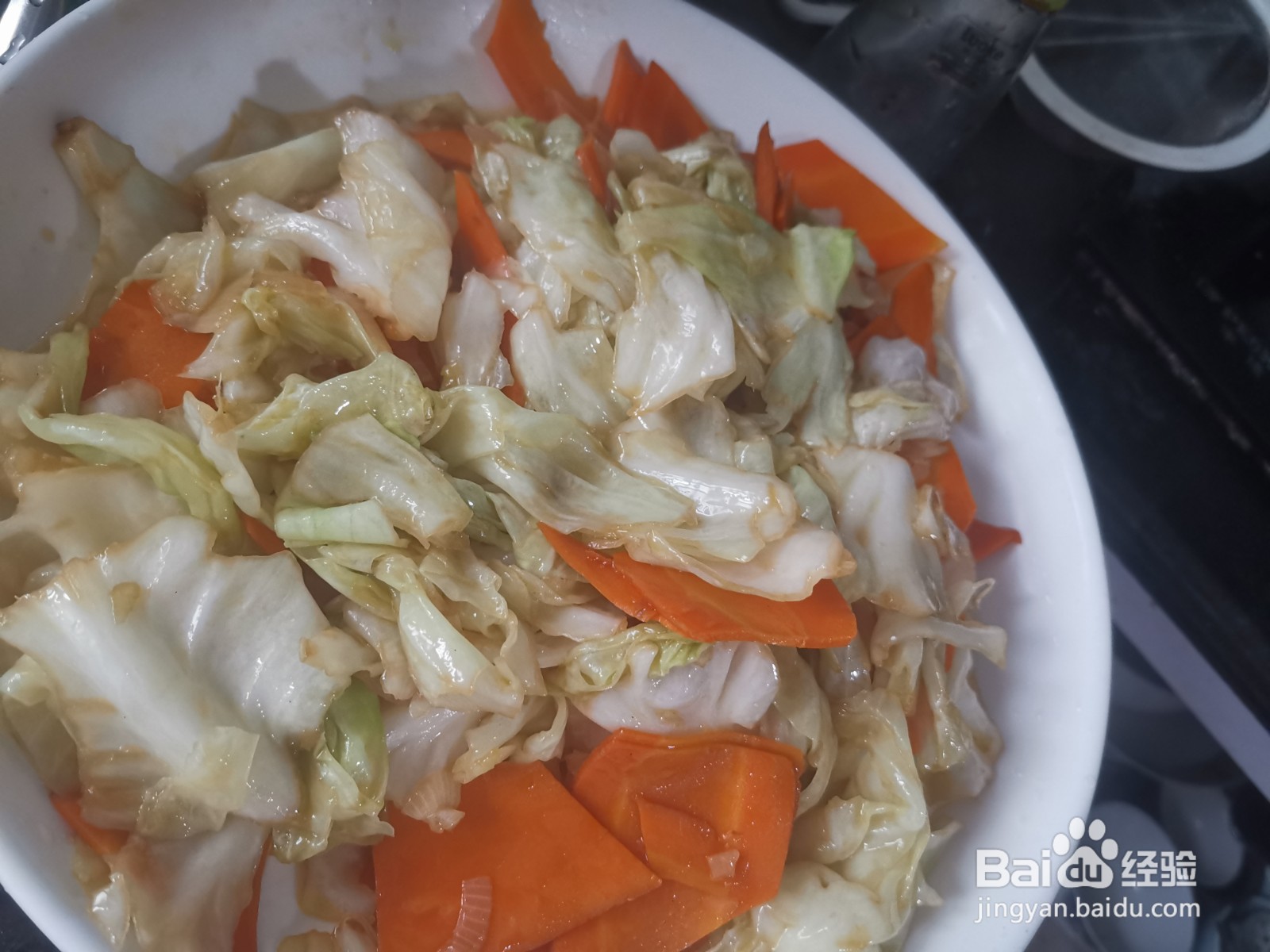 包菜炒胡萝卜片