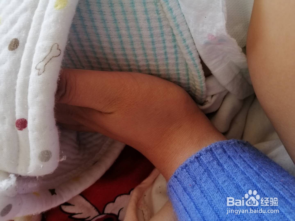 宝宝拉绿色屎的怎么办