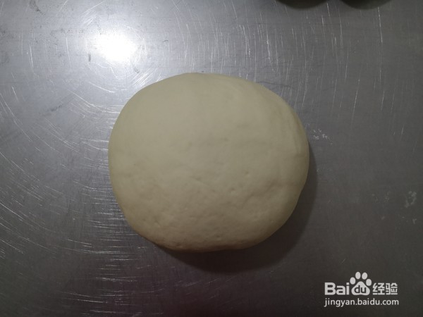 如何做出松软美味的红枣花馒头