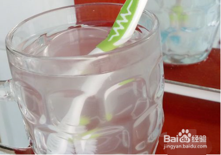 玻璃杯怎么洗透亮