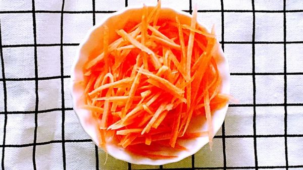 胡萝卜鸡蛋炒饭