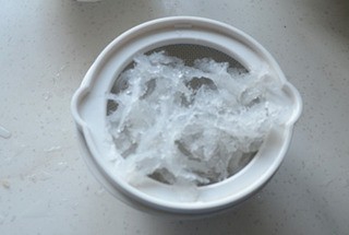 清热润肺的冰糖雪梨炖燕窝