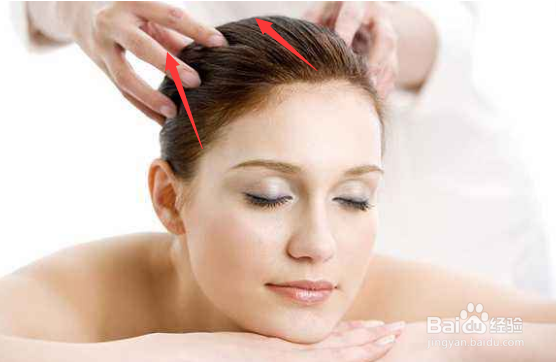 足疗店头部按摩的方法