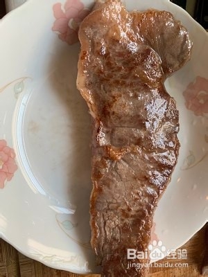 香煎后切牛排的做法