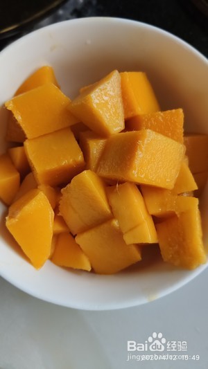 芋圆芒果椰奶西米露