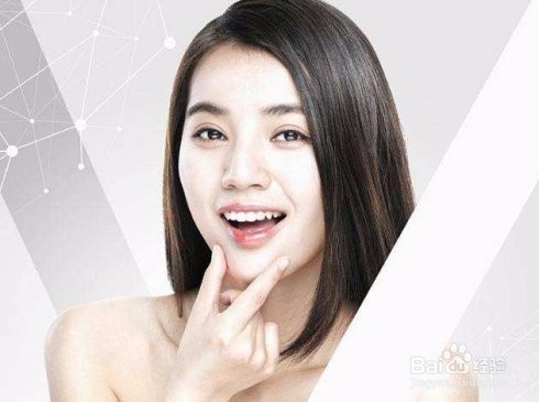 嘴唇干裂脱皮的原因是什么