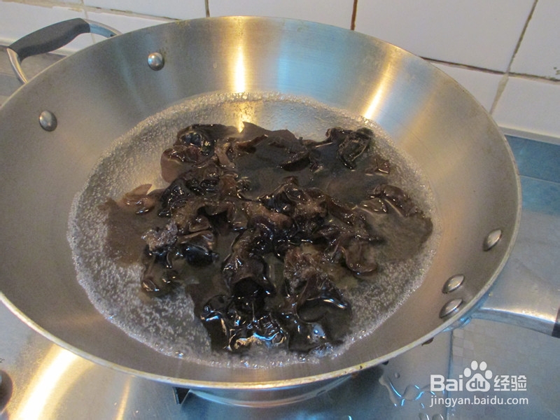 夏季巧拌菜——(2)凉拌黑木耳