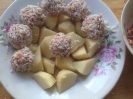 如何做珍珠丸子？