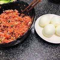 教你如何制作四喜丸子