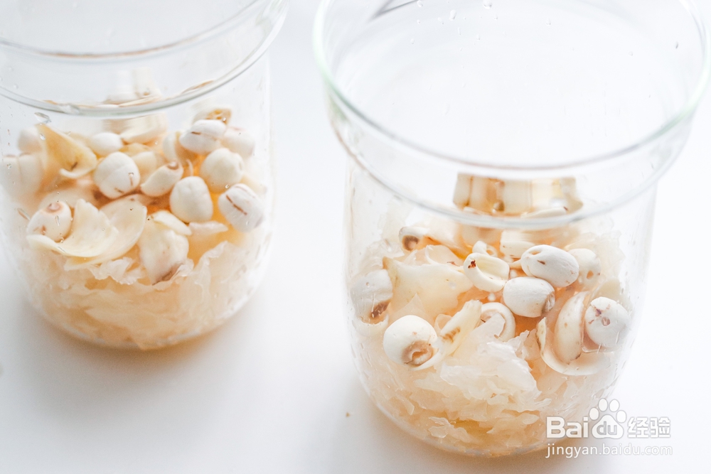 简单无压力做莲子百合银耳羹