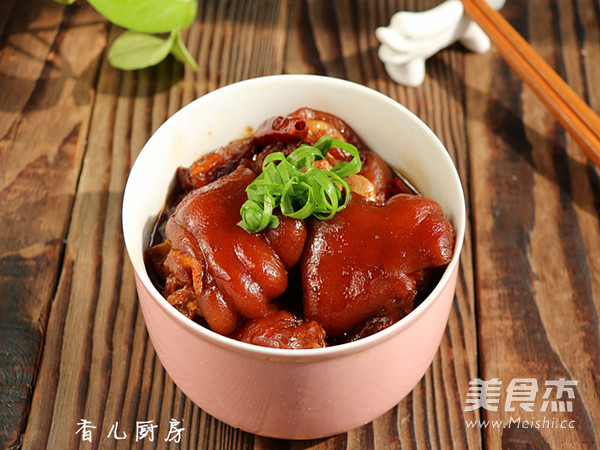 冰糖猪蹄的做法