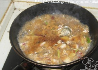 看看香辣老碗鱼的做法