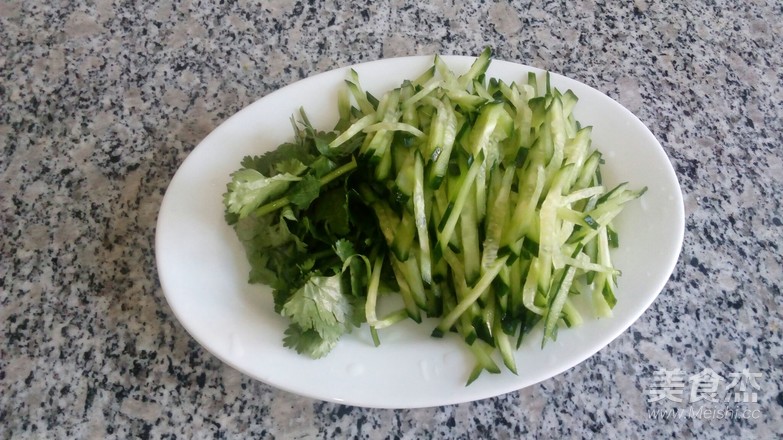 拌豌豆凉粉的做法