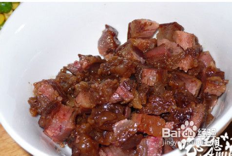 腊肉焖什锦的做法