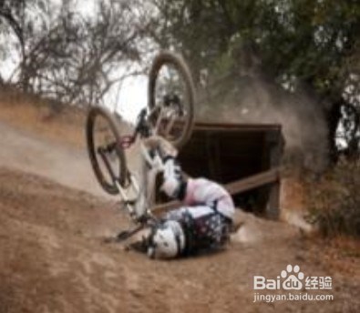 正确安全骑山地车姿势