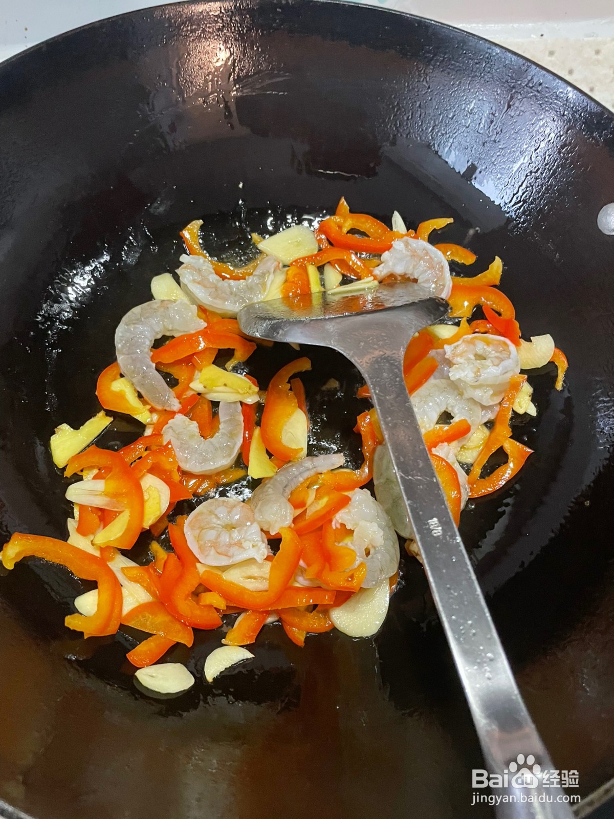 虾仁炒口蘑的做法