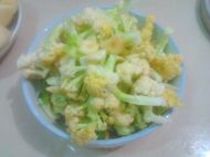 怎样做素炒花菜