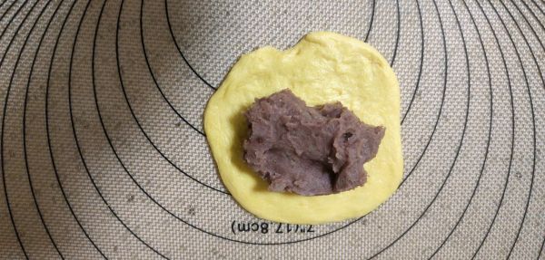 酸奶南瓜红豆栗子包