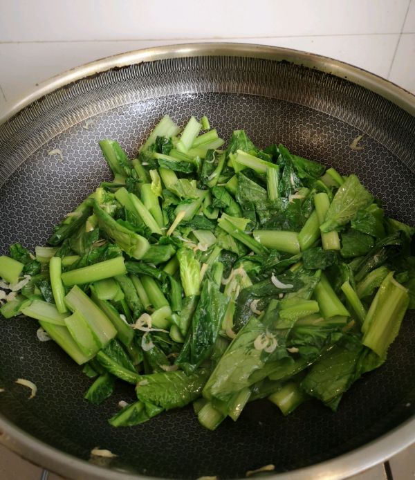 海米小白菜疙瘩汤