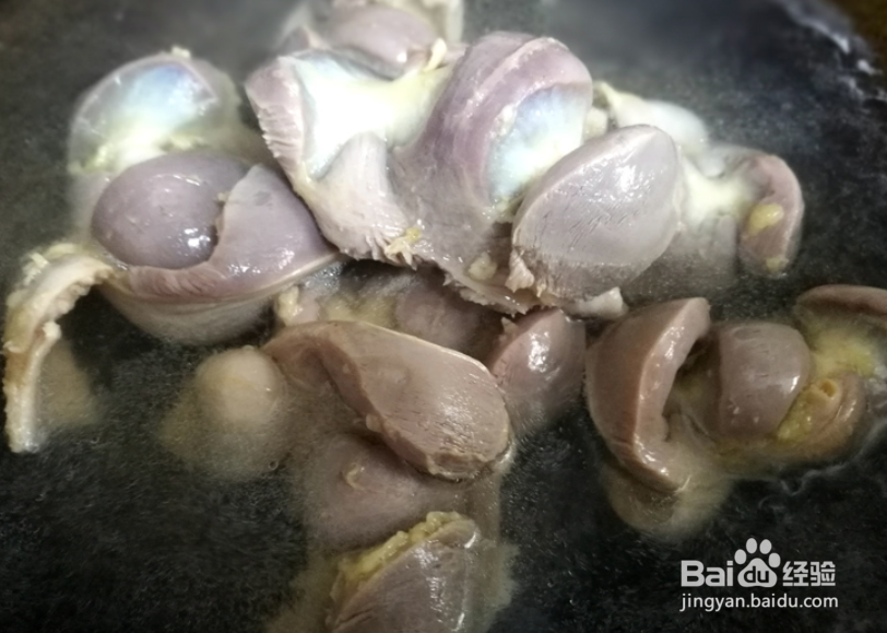 如何制作香辣又开胃的酸辣鸡胗？