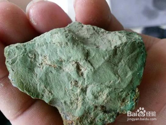 原矿绿松石多少钱一克 如何辨别真伪绿松石