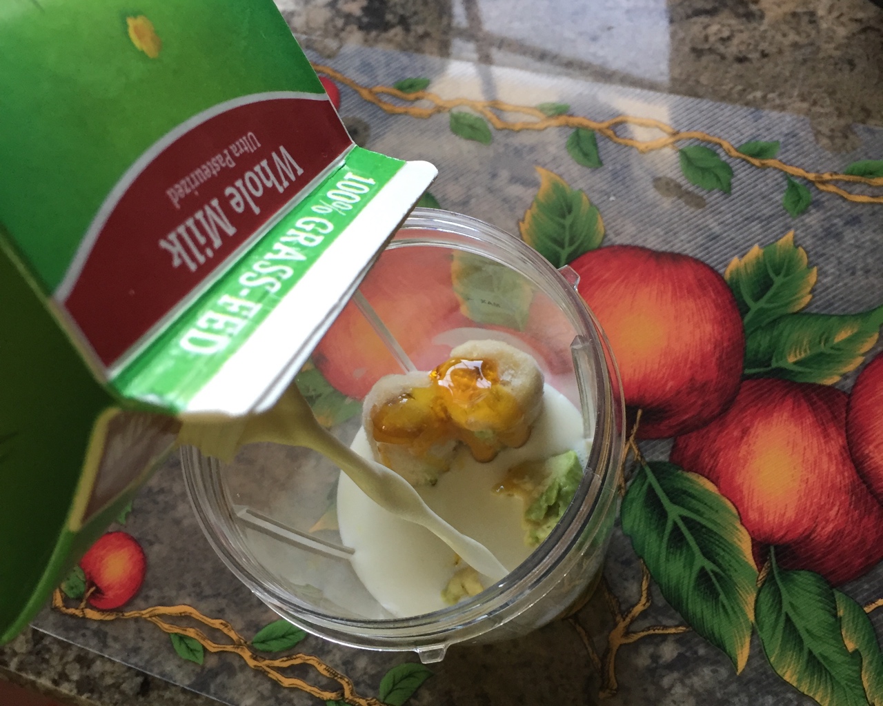 一款神奇的美食—香蕉鳄鱼果pancake