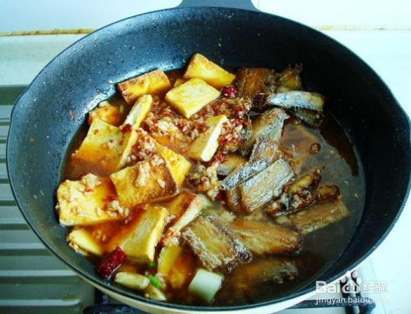 好吃的带鱼炖豆腐