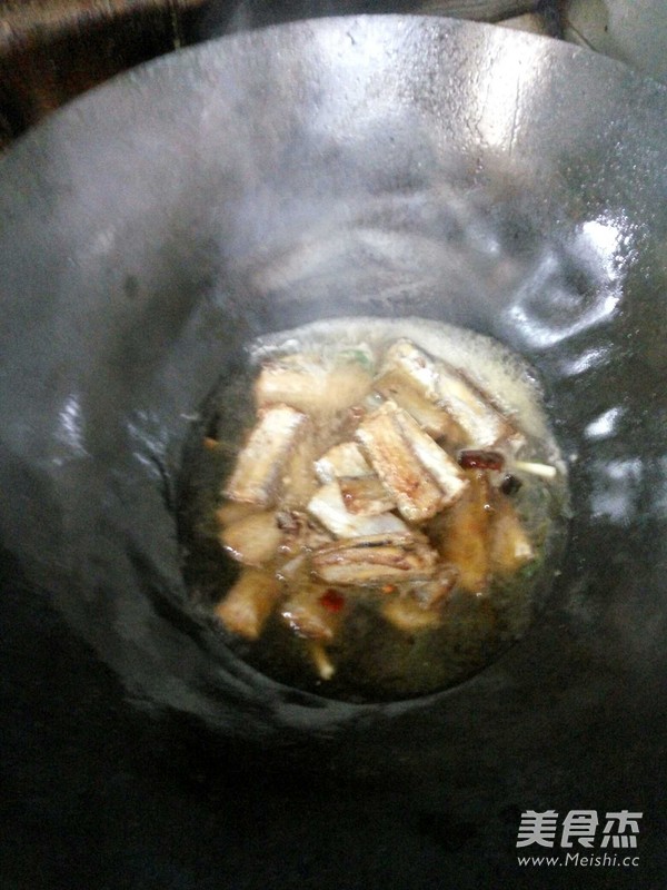 红烧带鱼的做法