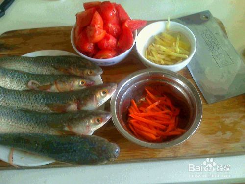 怎样做好西红柿焖梭鱼[西红柿滋焖熟]