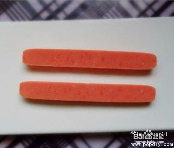 DIY连锁店用火腿肠制作爱心鸡蛋早餐教程