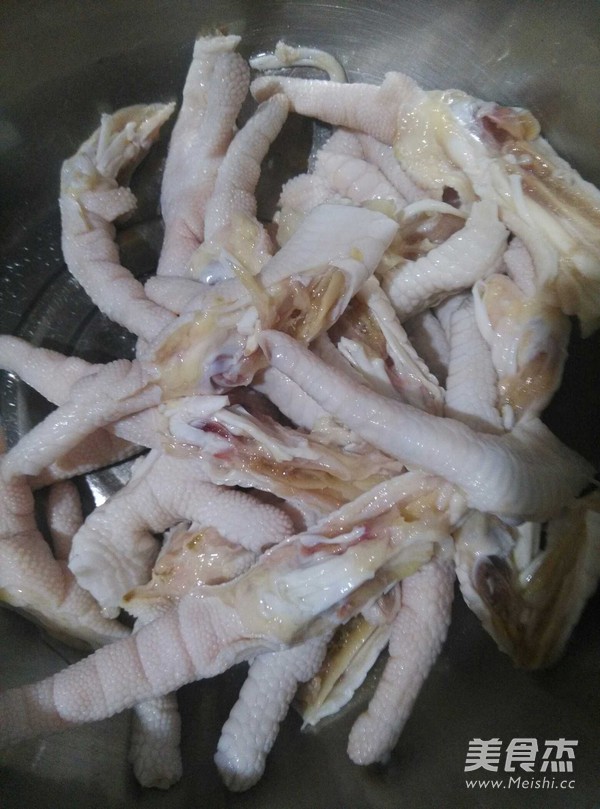 酱香辣凤爪的做法