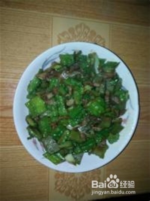 家常饭菜随意做——苦瓜怎么做不苦
