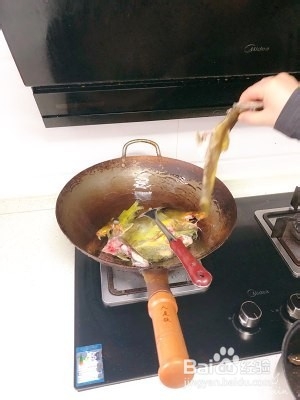 黄焖黄骨鱼的做法