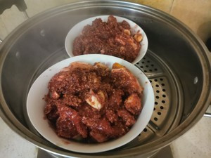 如何做簡單的粉蒸肉?