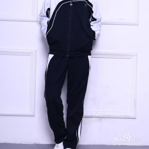 黑色运动裤掉色发红怎么恢复