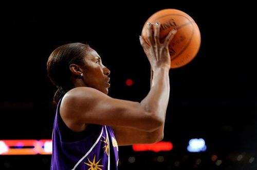 怎样学习投篮技术的动作和方法