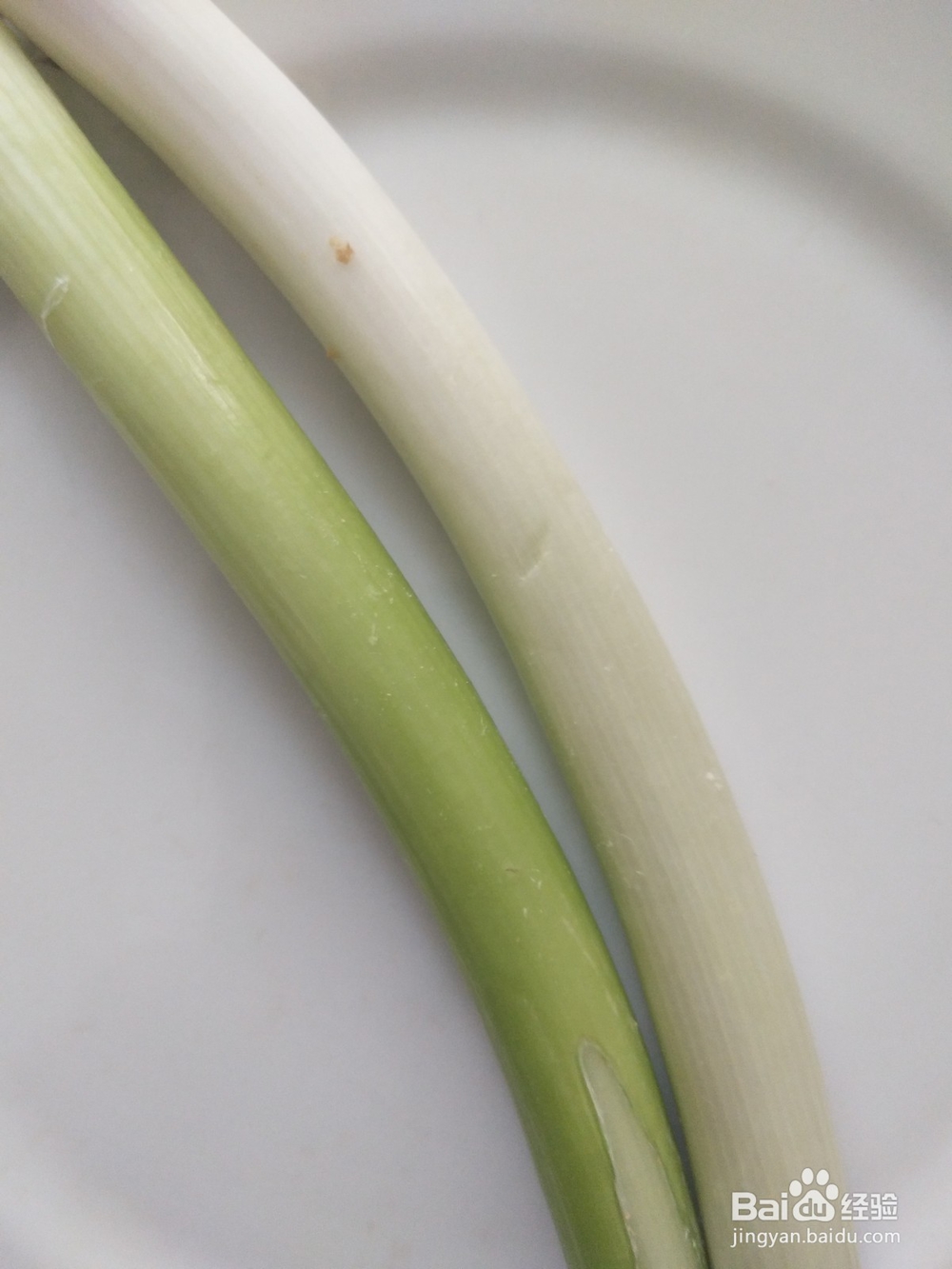 怎样做葱头丁炒鸡蛋？