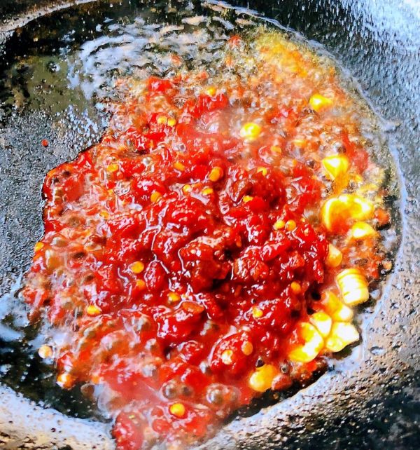 蒜蓉辣椒酱炒花甲