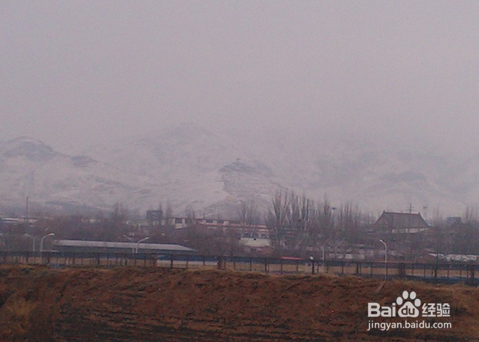 怎样拍摄雨加雪中的景色