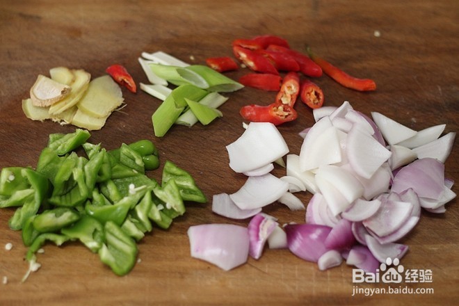 如何简单制作一份爆炒猪肝呢？