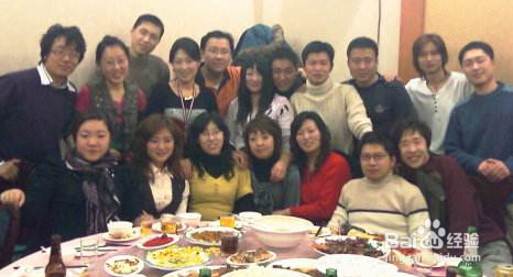 教你如何在春节等公共场合做到吸引女生的行为