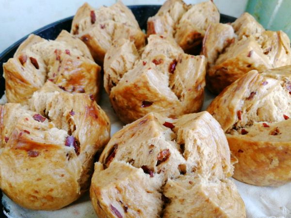 红糖开花枣馒头