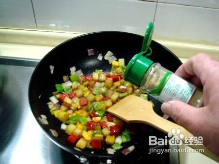 红花焖饭配蔬菜海鲜