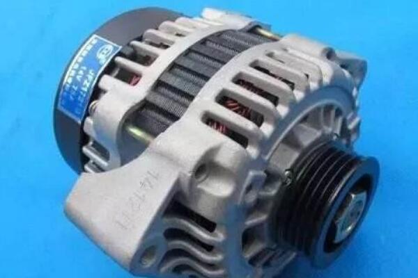 直流十二伏发电机有几个接线柱都干什么用的