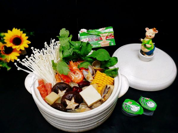 海鲜味什锦火锅#浓汤宝火锅英雄争霸赛#