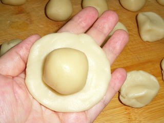 鲜肉榨菜月饼