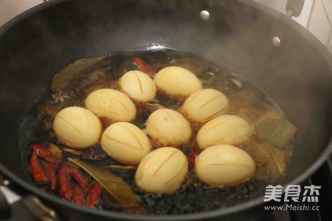 五香卤蛋的做法
