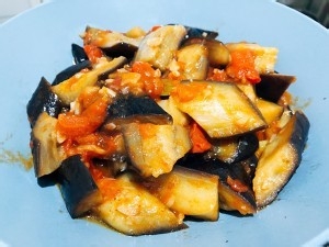 养生食补西红柿烧茄子的做法